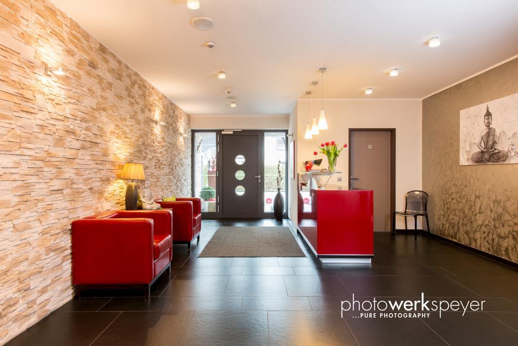 Apartmenthouse Ruelzheim ภายนอก รูปภาพ